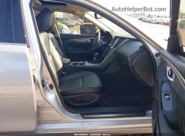 JN1EV7AP3HM742881 2017 INFINITI Q50 Gray Front interior view