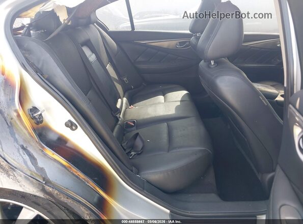 JN1EV7AP6HM738453 2017 INFINITI Q50 Silver Widok naklejki z numerem VIN