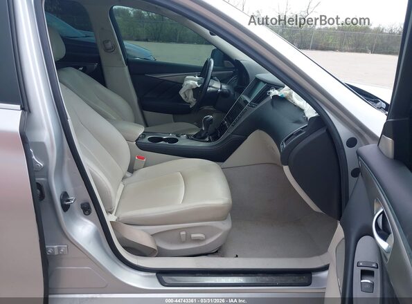 JN1EV7AP8HM740253 2017 INFINITI Q50 Silver Widok wnętrza z przodu