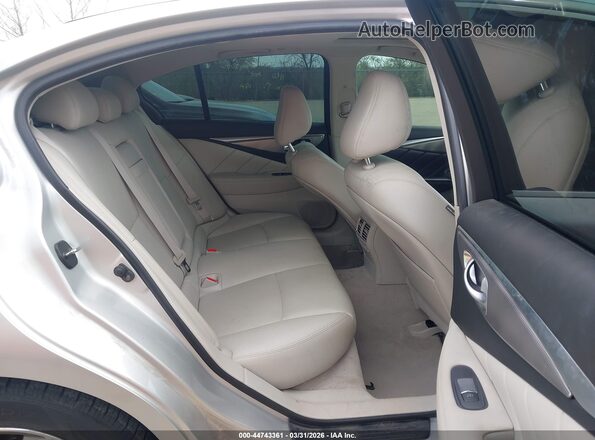 JN1EV7AP8HM740253 2017 INFINITI Q50 Silver Widok naklejki z numerem VIN