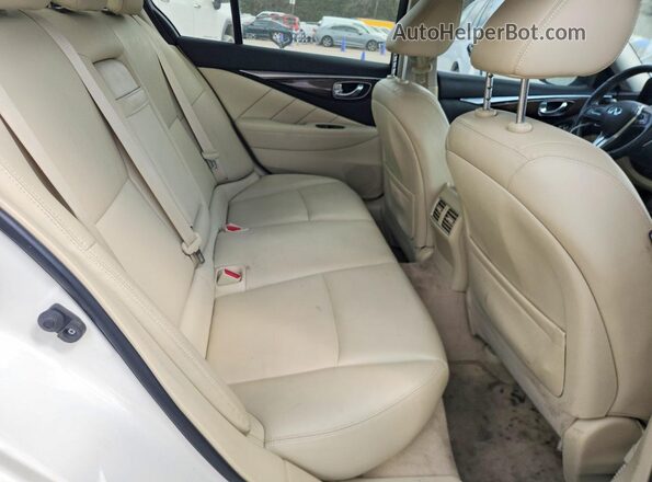 JN1EV7AP9KM510213 2019 INFINITI Q50 White Հետևի նստատեղերի տեսք