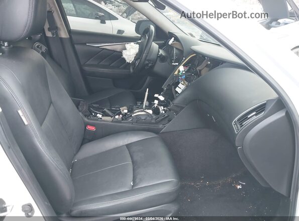 JN1EV7AR4HM837175 2017 INFINITI Q50 White Widok wnętrza z przodu