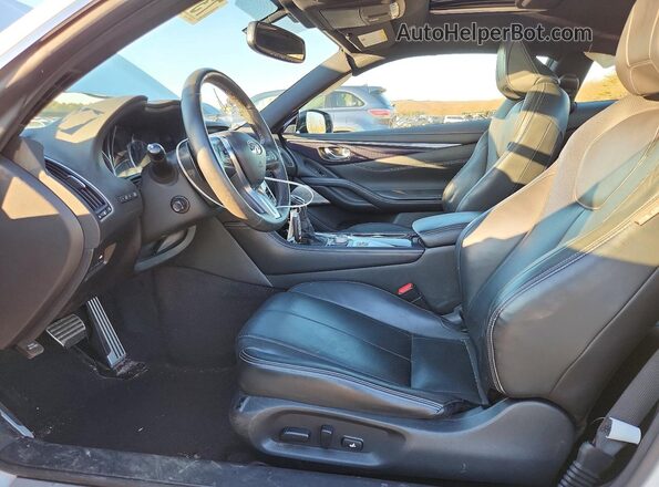 JN1FV7EL3JM631183 2018 INFINITI Q60 White Widok wnętrza z przodu