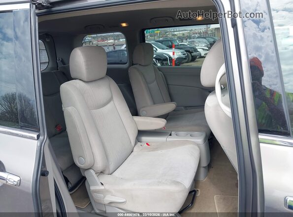 JN8AE2KP1H9165692 2017 NISSAN QUEST Silver VIN կոդի պիտակի տեսք
