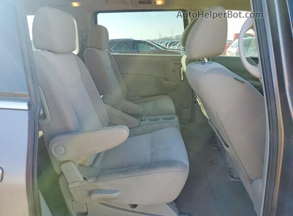 JN8AE2KP4H9165105 2017 NISSAN QUEST Silver Vista interior trasera