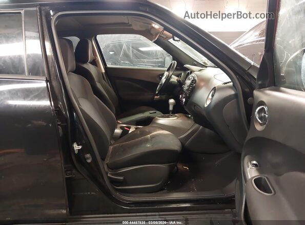 JN8AF5MV8HT750668 2017 NISSAN JUKE Black Front interior view