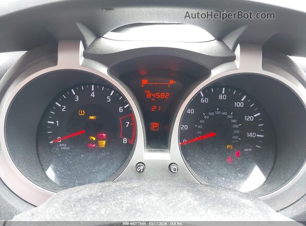 JN8AF5MV8HT751464 2017 NISSAN JUKE Red Widok tylnych siedzeń
