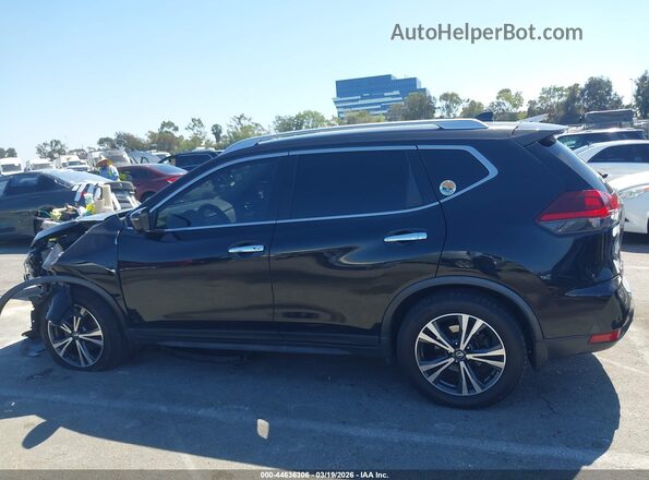JN8AT2MT2KW267561 2019 NISSAN ROGUE Black Widok wnętrza z tyłu
