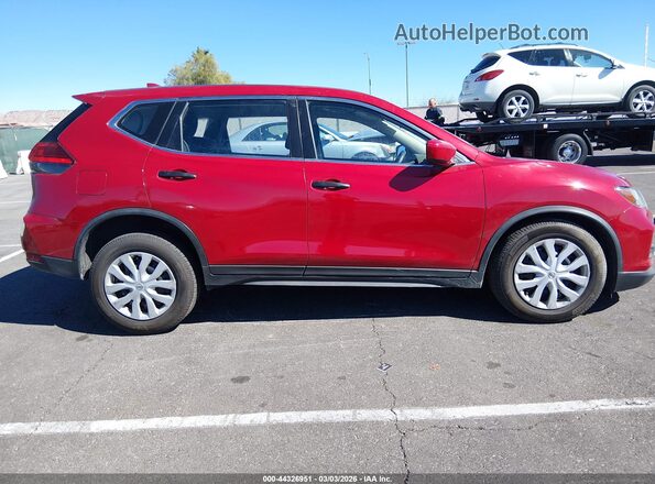 JN8AT2MTXHW392008 2017 NISSAN ROGUE Red Widok wnętrza z tyłu