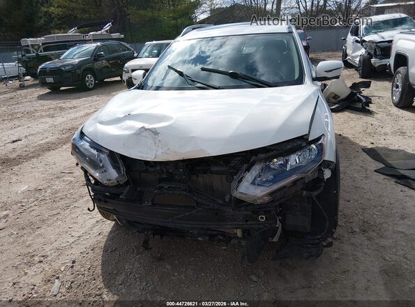 JN8AT2MVXHW265583 2017 NISSAN ROGUE White Սալոնի հետևի տեսք