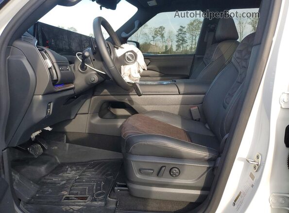 JN8AY3EB2S9101133 2025 NISSAN ARMADA White Vista interior delantera
