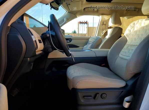 JN8AY3ED8S9301256 2025 NISSAN ARMADA White Widok wnętrza z przodu