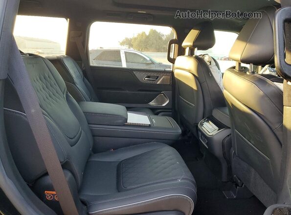 JN8AZ3CC1S9603365 2025 INFINITI QX80 Black Vista interior trasera