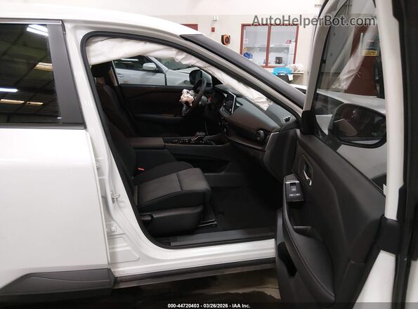 JN8BT3BB0SW428123 2025 NISSAN ROGUE White 