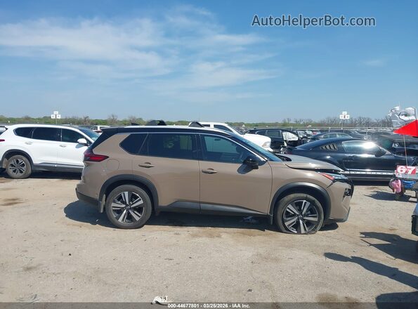 JN8BT3CB3RW179972 2024 NISSAN ROGUE Brown Widok wnętrza z tyłu