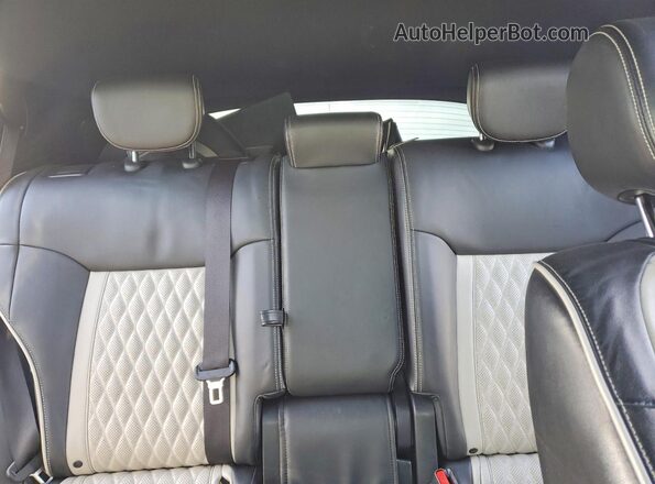 JN8CS1MW5HM412855 2017 INFINITI QX70 White Vista de los asientos traseros