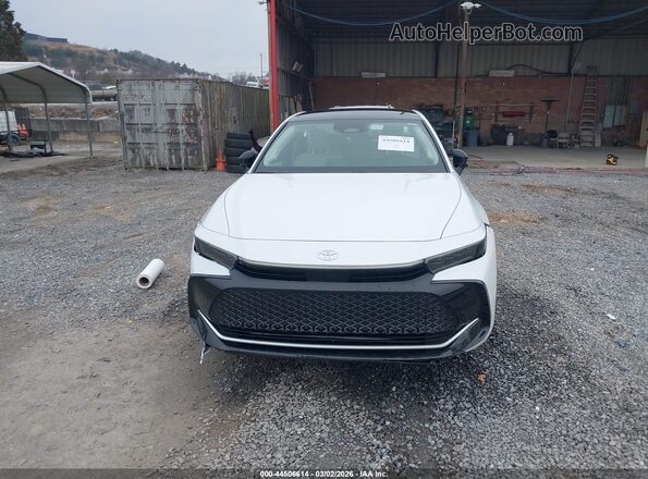 JTDAAAAF2T3044935 2026 TOYOTA LIMITED White Vista del cuadro de instrumentos