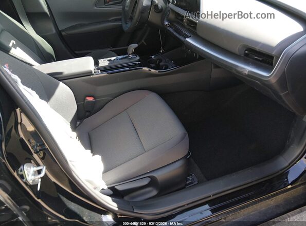 JTDACAAU2S3063167 2025 TOYOTA LE Черный Вид салона спереди