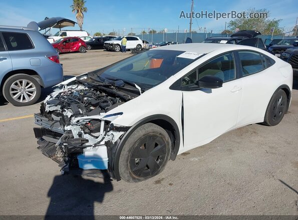JTDACAAU6T3066624 2026 TOYOTA LE White Front left