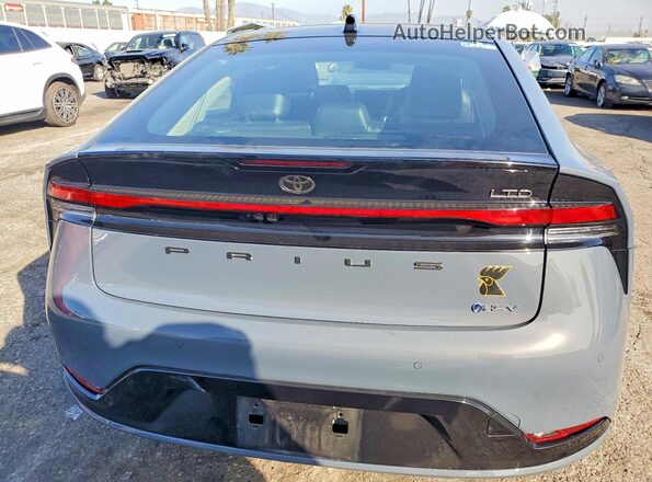 JTDACAAUXR3046532 2024 TOYOTA PRIUS Gray Rear view