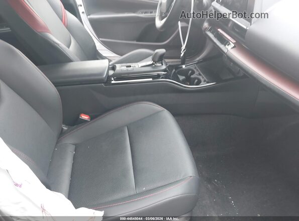 JTDACACU8R3025384 2024 TOYOTA PRIUS PRIME Silver Вид салону спереду