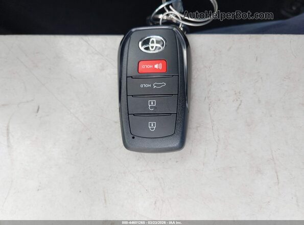 JTDB4MEE4T3035863 2026 TOYOTA LL Gray Vista del salpicadero