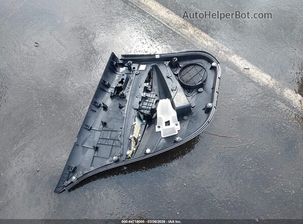 JTDBCMFE2SJ044783 2025 TOYOTA LL Silver 