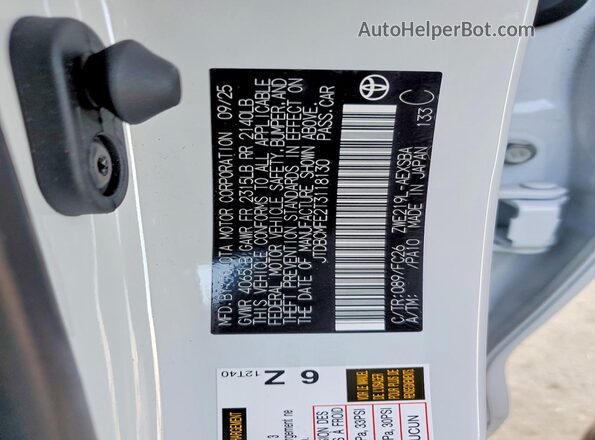 JTDBCMFE2T3118130 2026 TOYOTA LL White Engine compartment view
