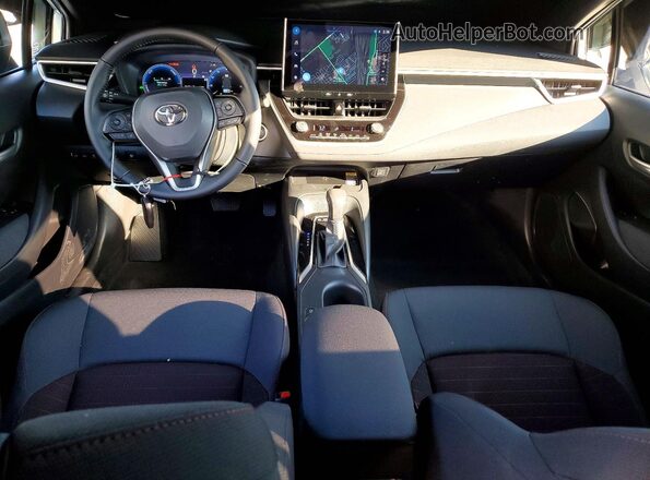 JTDBCMFE2T3118130 2026 TOYOTA LL White Dashboard view