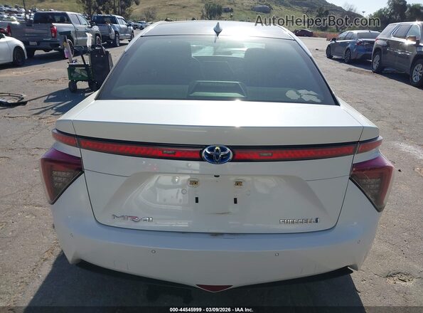 JTDBVRBD0GA000468 2016 TOYOTA MIRAI White 