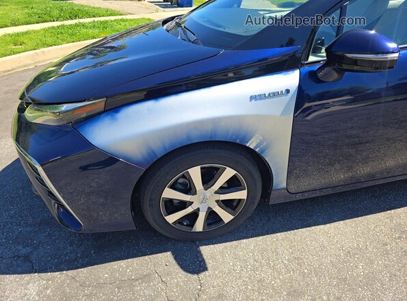 JTDBVRBD2LA008274 2020 TOYOTA MIRAI Blue Вид підкапотного простору