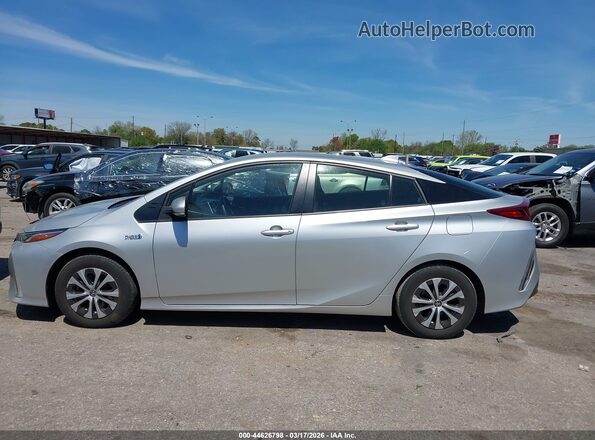 JTDKAMFPXN3225453 2022 TOYOTA LE Серебряный 