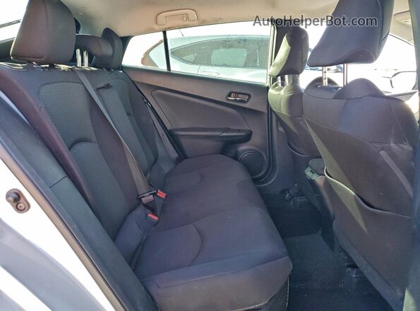 JTDKAMFU4N3176501 2022 TOYOTA PRIUS Silver Rear interior view