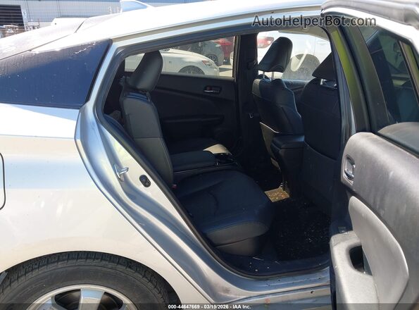 JTDKARFP2J3077595 2018 TOYOTA PRIUS PRIME Silver VIN კოდის სტიკერის ხედი