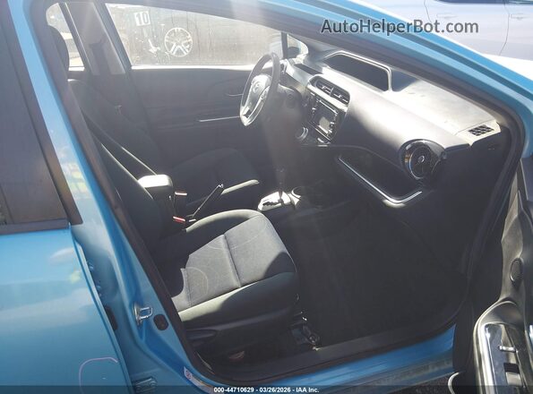 JTDKDTB3XG1136033 2016 TOYOTA PRIUS C Blue წინა სალონის ხედი