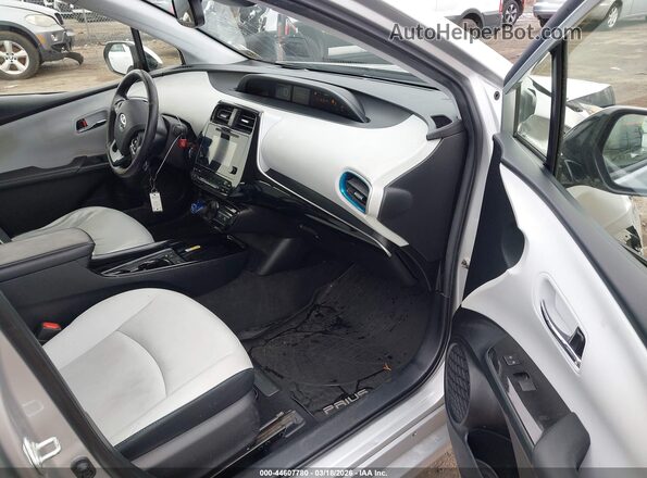 JTDL9RFUXK3007007 2019 TOYOTA LE Silver 