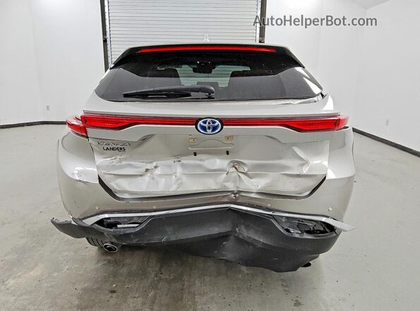 JTEAAAAH0PJ150346 2023 TOYOTA LIMITED Gray Vista trasera