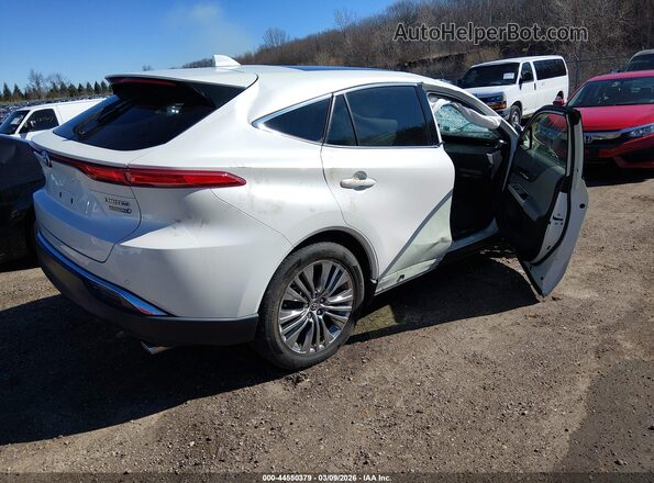 JTEAAAAHXMJ014057 2021 TOYOTA LIMITED White Задня права чверть
