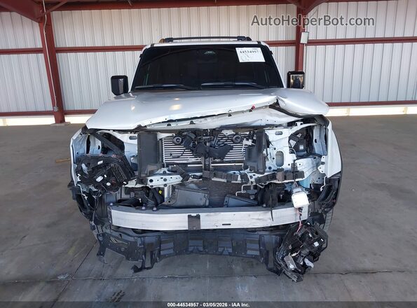 JTEABFAJ9S5020337 2025 TOYOTA LAND CRUISER White Widok wnętrza z tyłu