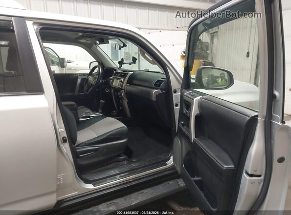 JTEBU5JR0H5442875 2017 TOYOTA 4RUNNER Gray 