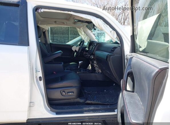 JTEBU5JR1K5654935 2019 TOYOTA 4RUNNER White 