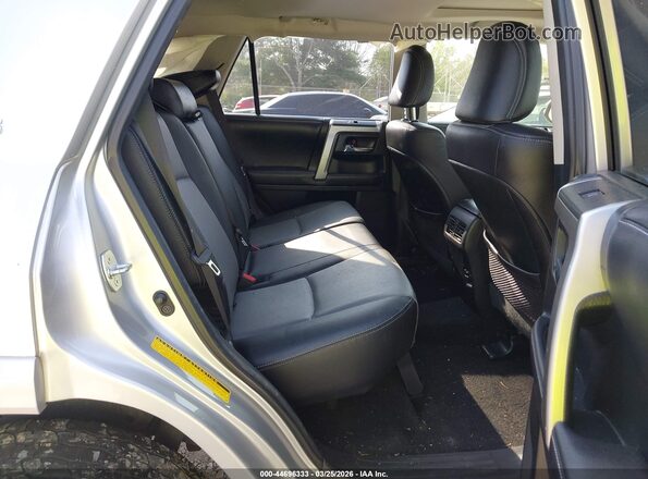 JTEBU5JR7G5366182 2016 TOYOTA 4RUNNER Silver Вид наклейки з VIN-кодом