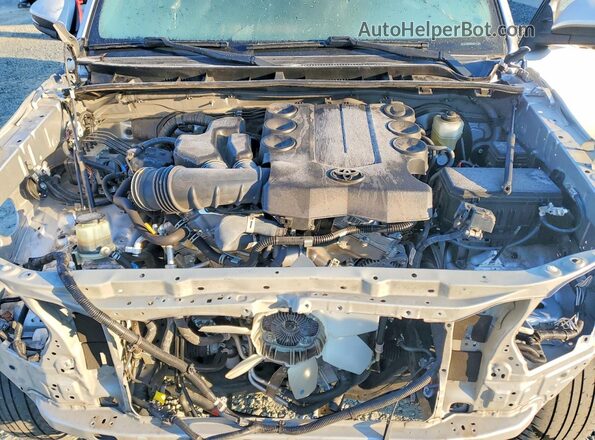 JTEDU5JR3N5277716 2022 TOYOTA 4RUNNER Silver Շարժիչի բաժամունքի տեսք