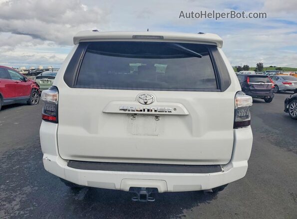JTEEU5JR0M5236432 2021 TOYOTA 4RUNNER White უკანა ხედი