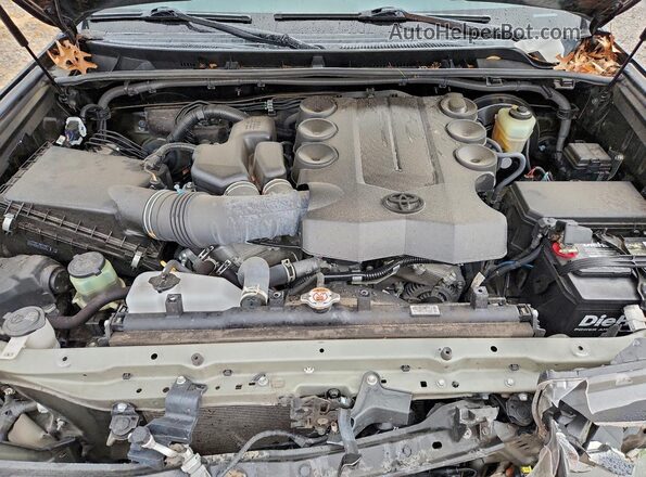 JTEEU5JR9M5243539 2021 TOYOTA 4RUNNER Black Вид підкапотного простору