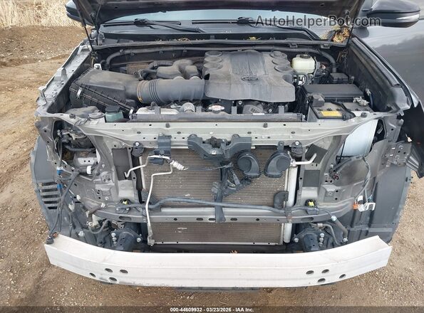 JTEJU5JR3M5867500 2021 TOYOTA 4RUNNER Gray Հետևի տեսք