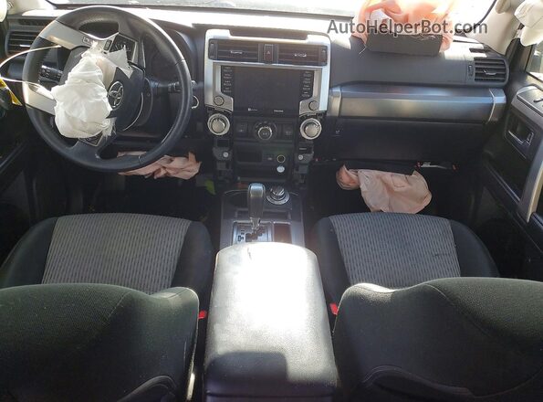JTEMU5JR3M5960689 2021 TOYOTA 4RUNNER White Вид панелі приладів
