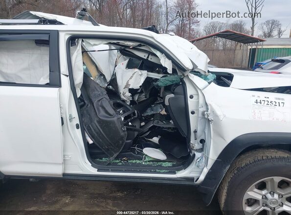 JTEMU5JR8P6106912 2023 TOYOTA 4RUNNER Белый 
