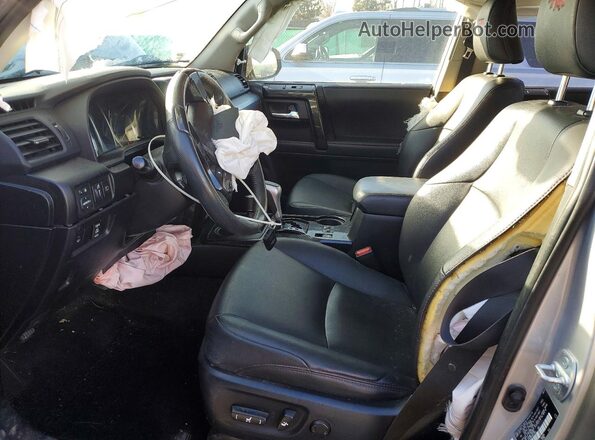 JTERU5JR0M5841309 2021 TOYOTA 4RUNNER Silver Вид салону спереду