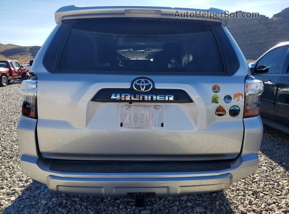 JTERU5JR2M5883139 2021 TOYOTA 4RUNNER Silver Vista trasera